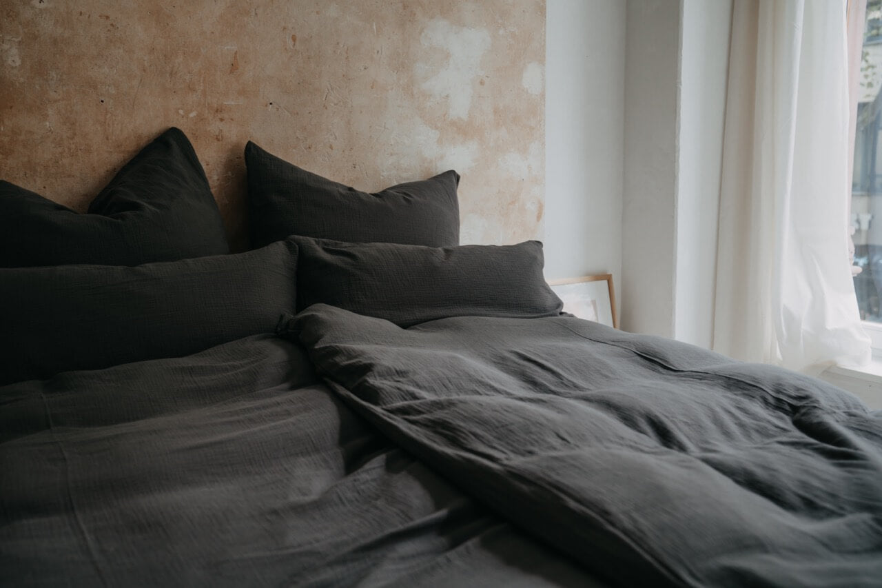 Sommerbettwäsche kaufen – kühle Materialien & stilvolle Designs für heiße Nächte
