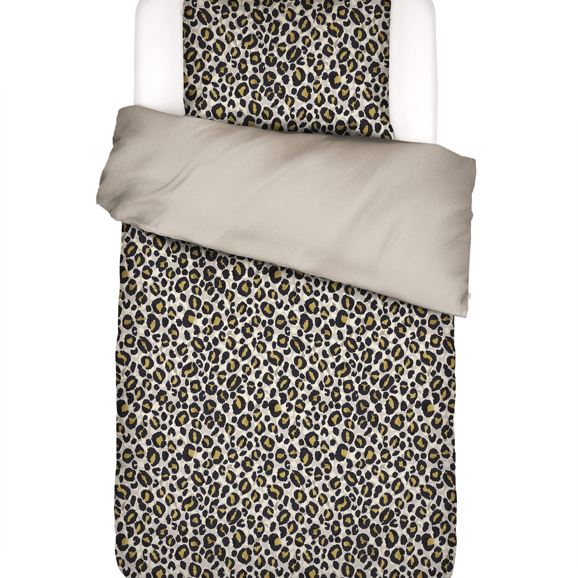 Leopardenmuster Bettwäsche aus einem gemütlichen Baumwollsatin in der Größe 135x200 & 155x220, Animal Print Bettwäsche, Leo-print Bettwäsche