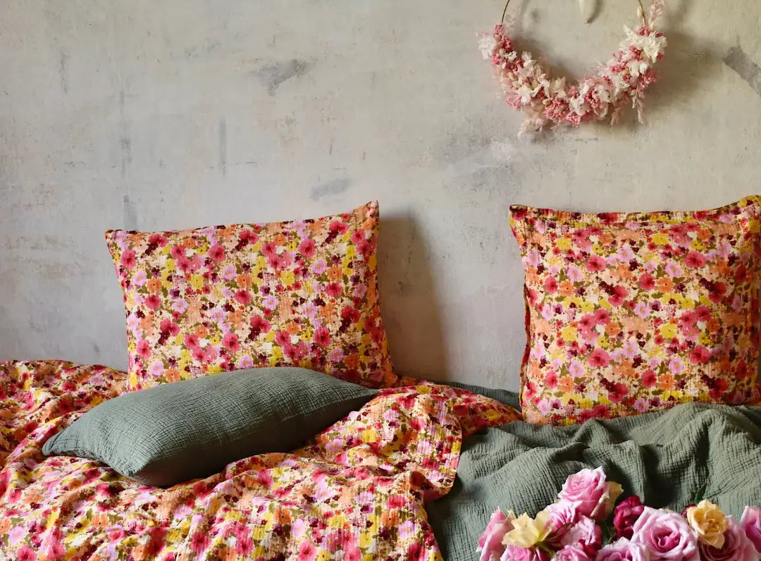 Detailaufnahme der blumigen hutch und putch Musselin Bettwäsche Flowerful mit Crinkle Look