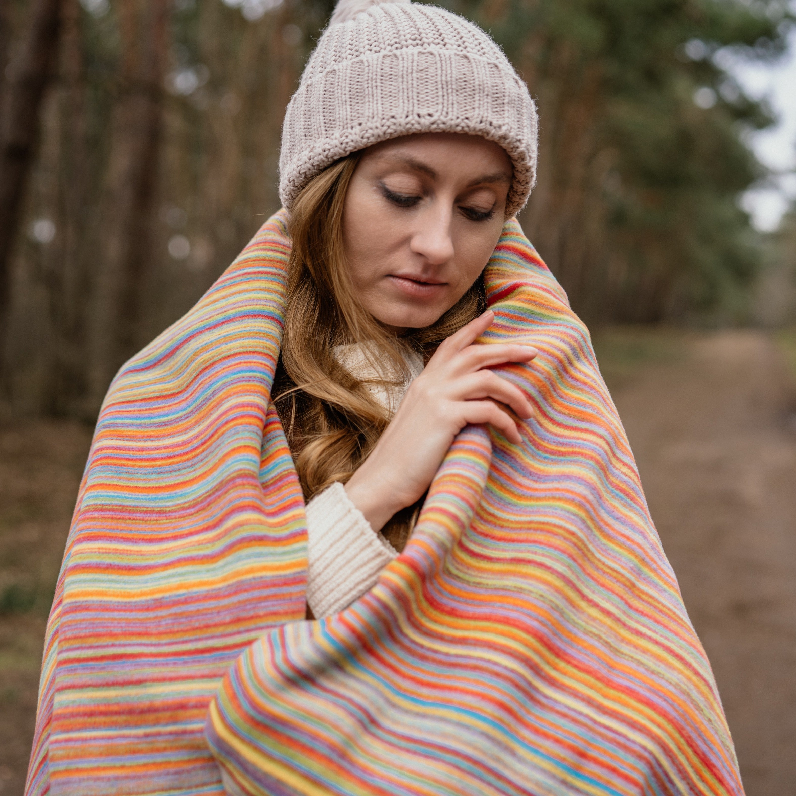 bunte wohndecke mit streifen von ibena
