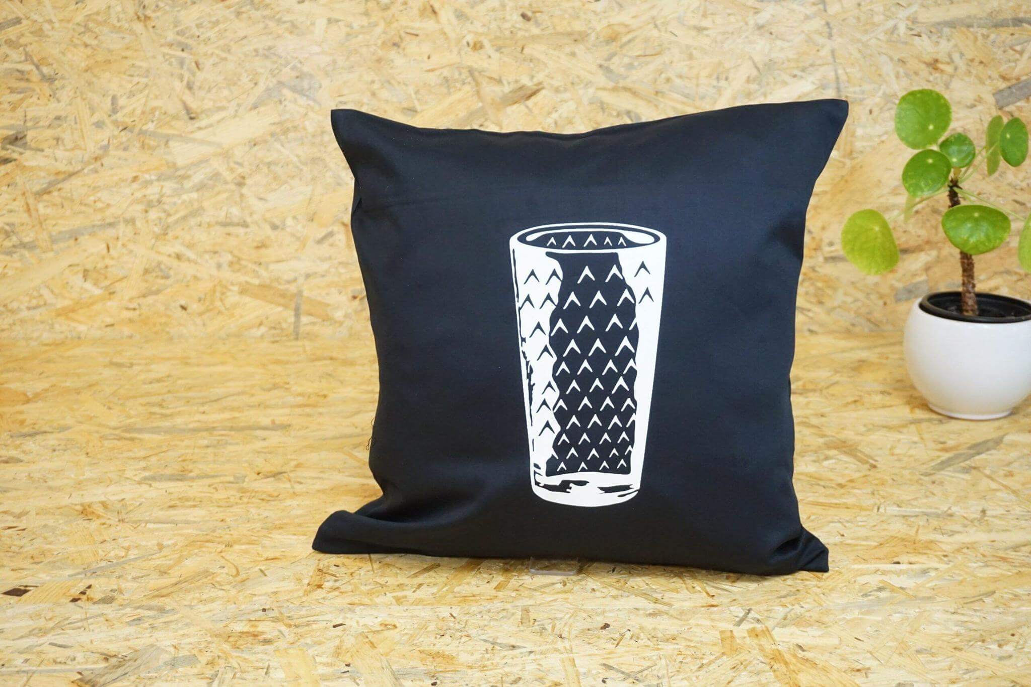 Kissenbezug schwarz mit geripptes Glas Hessen 40cm*40cm