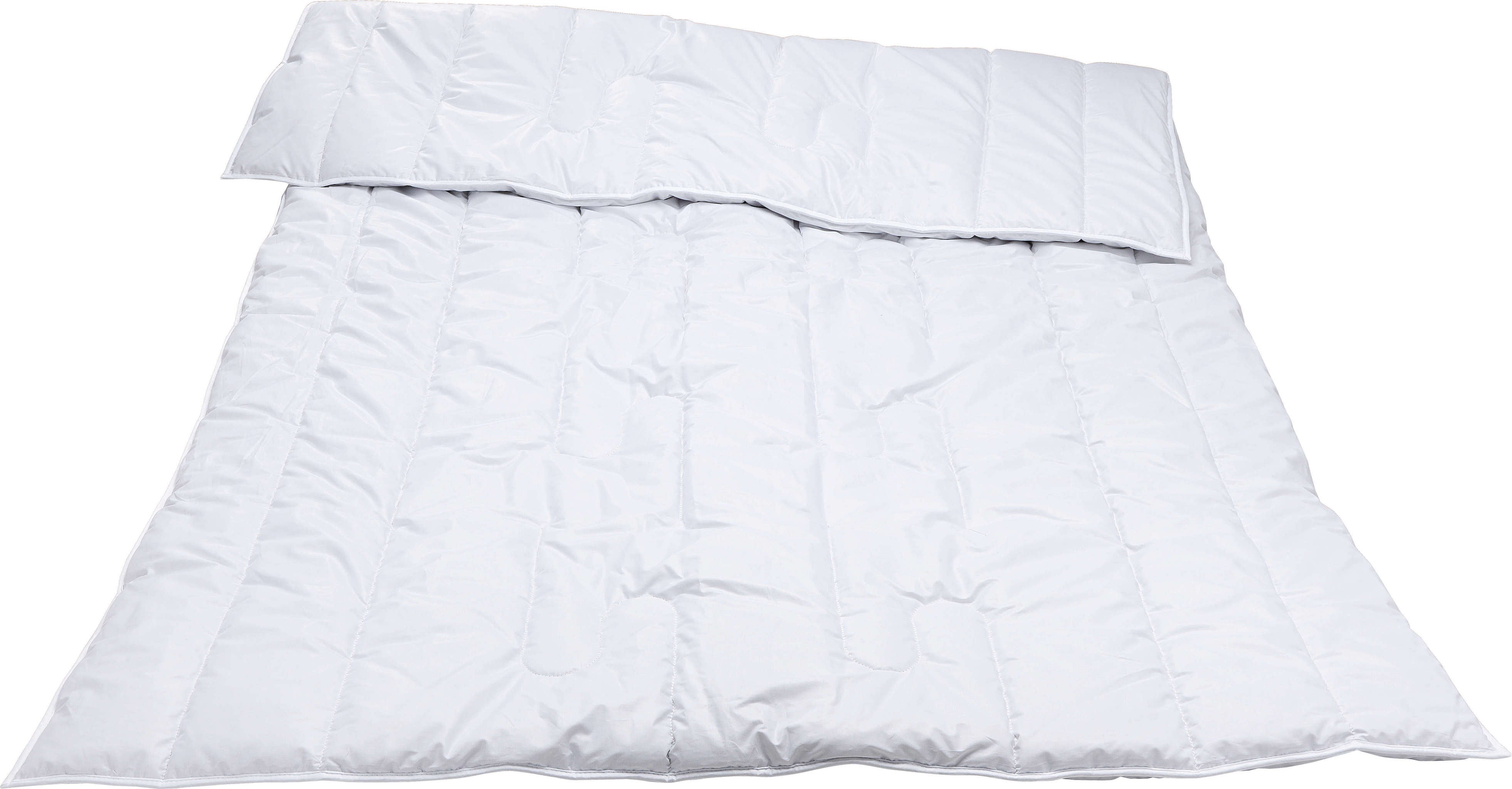 Vier Jahreszeiten Bettdecke aus Bambus in 155 x 220 cm – atmungsaktiv und pflegeleicht. Von Traumina - Made in Germany